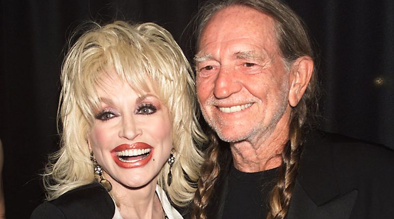 Dolly Parton - Pretty Paper (with Willie Nelson) (Audio) 